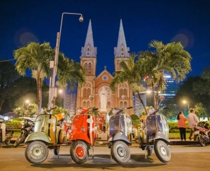 SAIGON FEMALE VESPA - 55$
